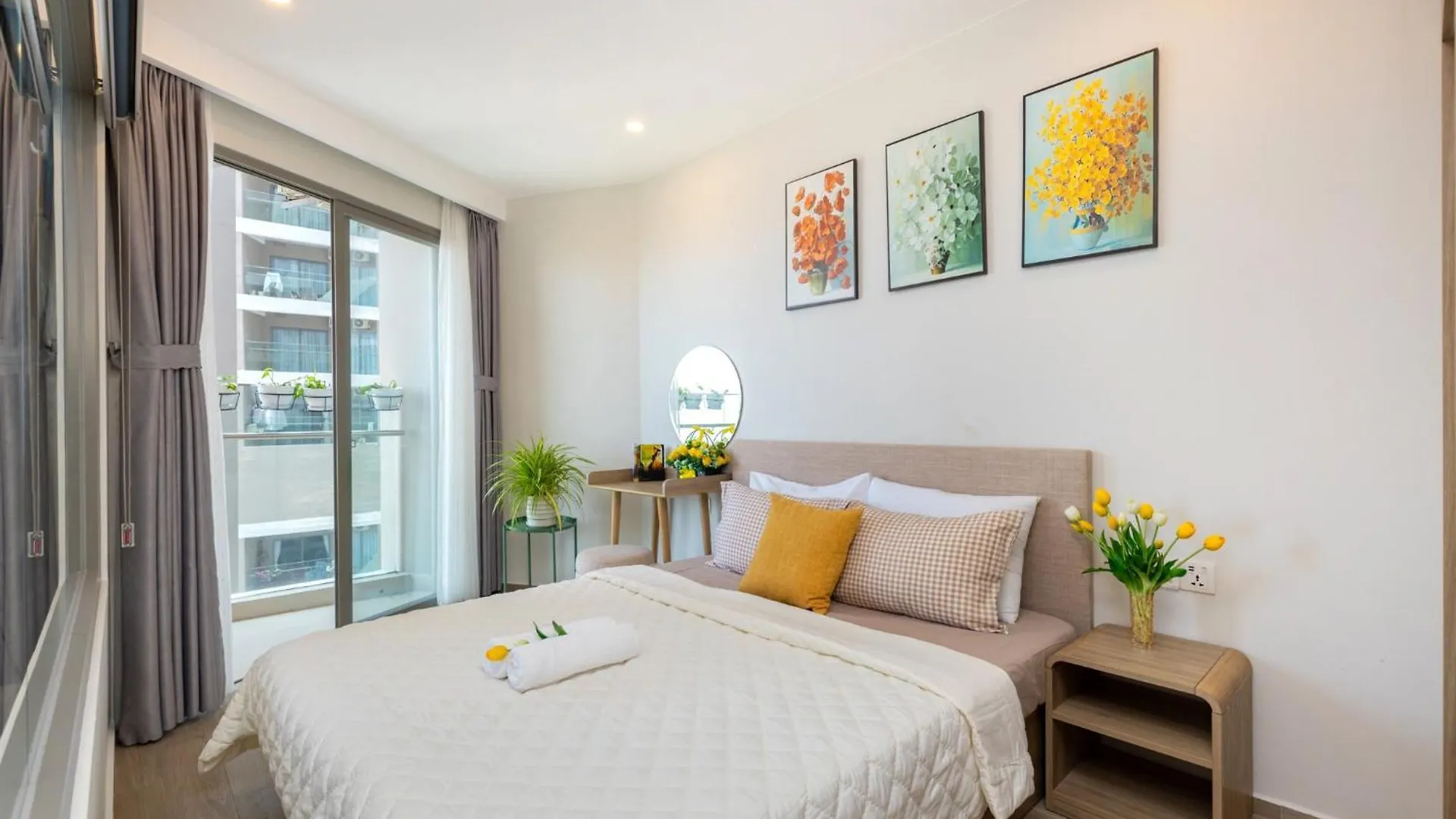 The Song Luxury Vung Tau - Khang Apartment 1 0*,  וייטנאם